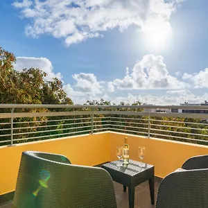 art-deco-central-apartments-by-ourmadeira.madeira-islandshotels.com/
